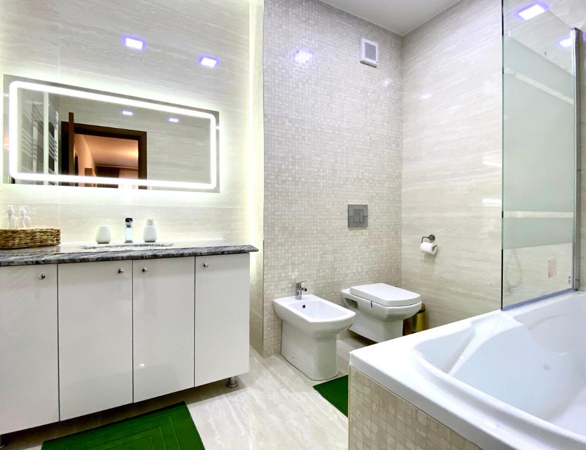 Coquette Apartment Braşov Exteriör bild