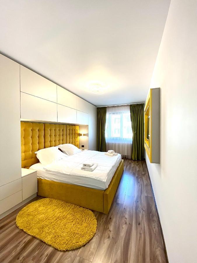 Coquette Apartment Braşov Exteriör bild